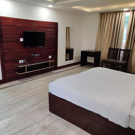 Orchha Club And Resort - Ocr Exteriör bild