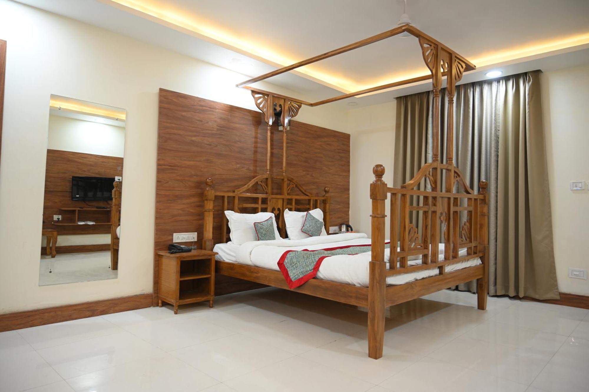 Orchha Club And Resort - Ocr Exteriör bild