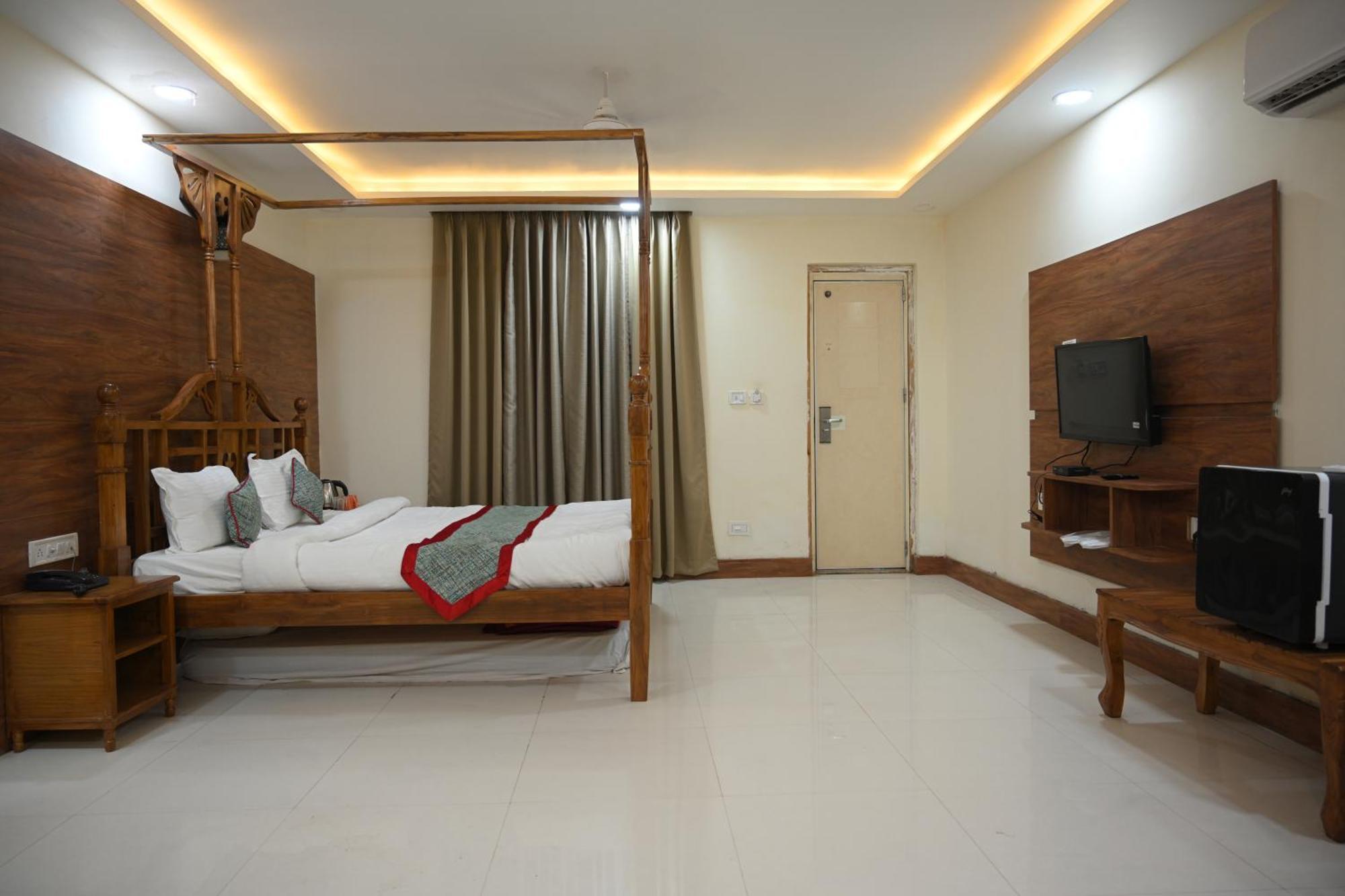 Orchha Club And Resort - Ocr Exteriör bild