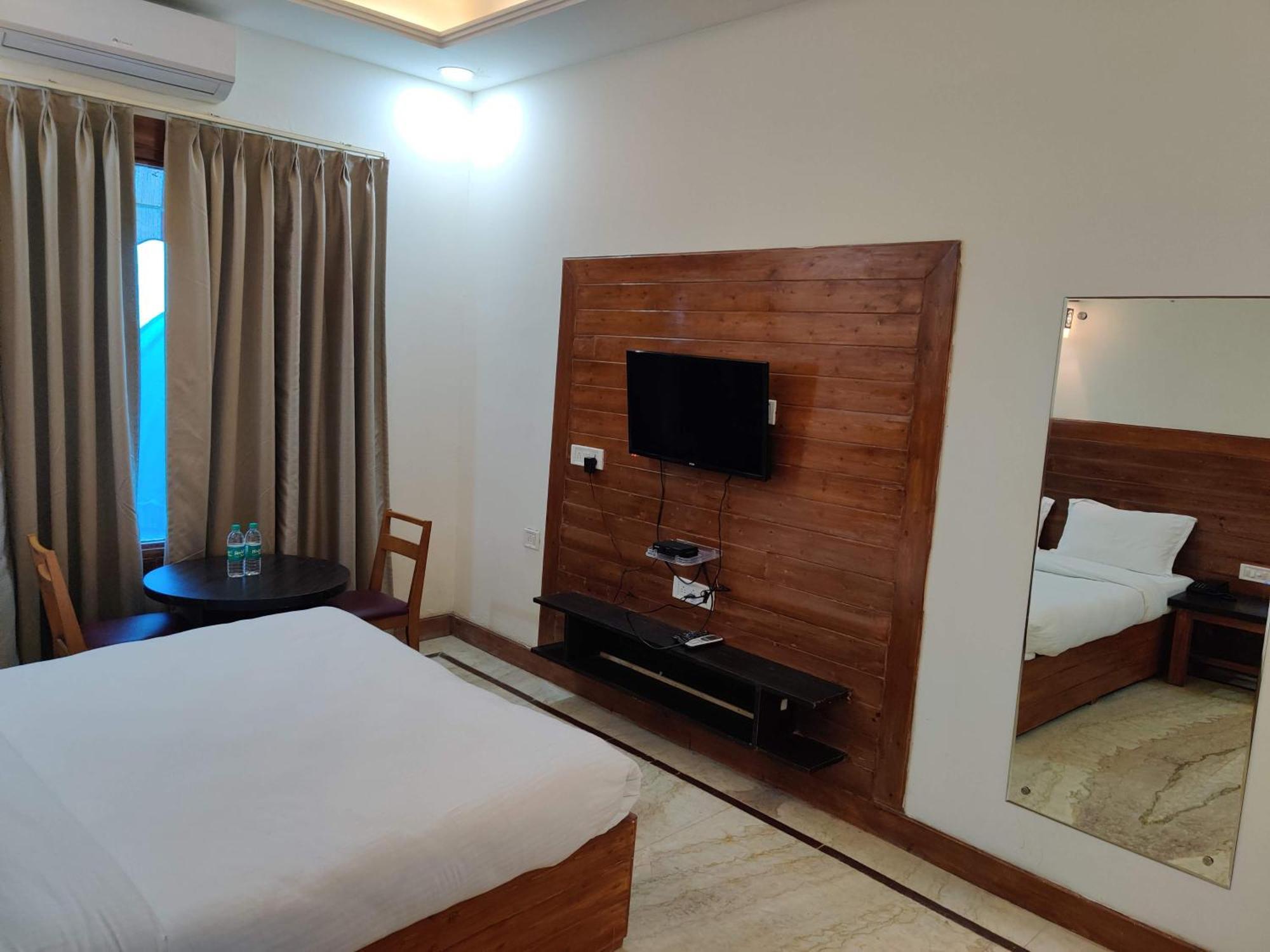 Orchha Club And Resort - Ocr Exteriör bild