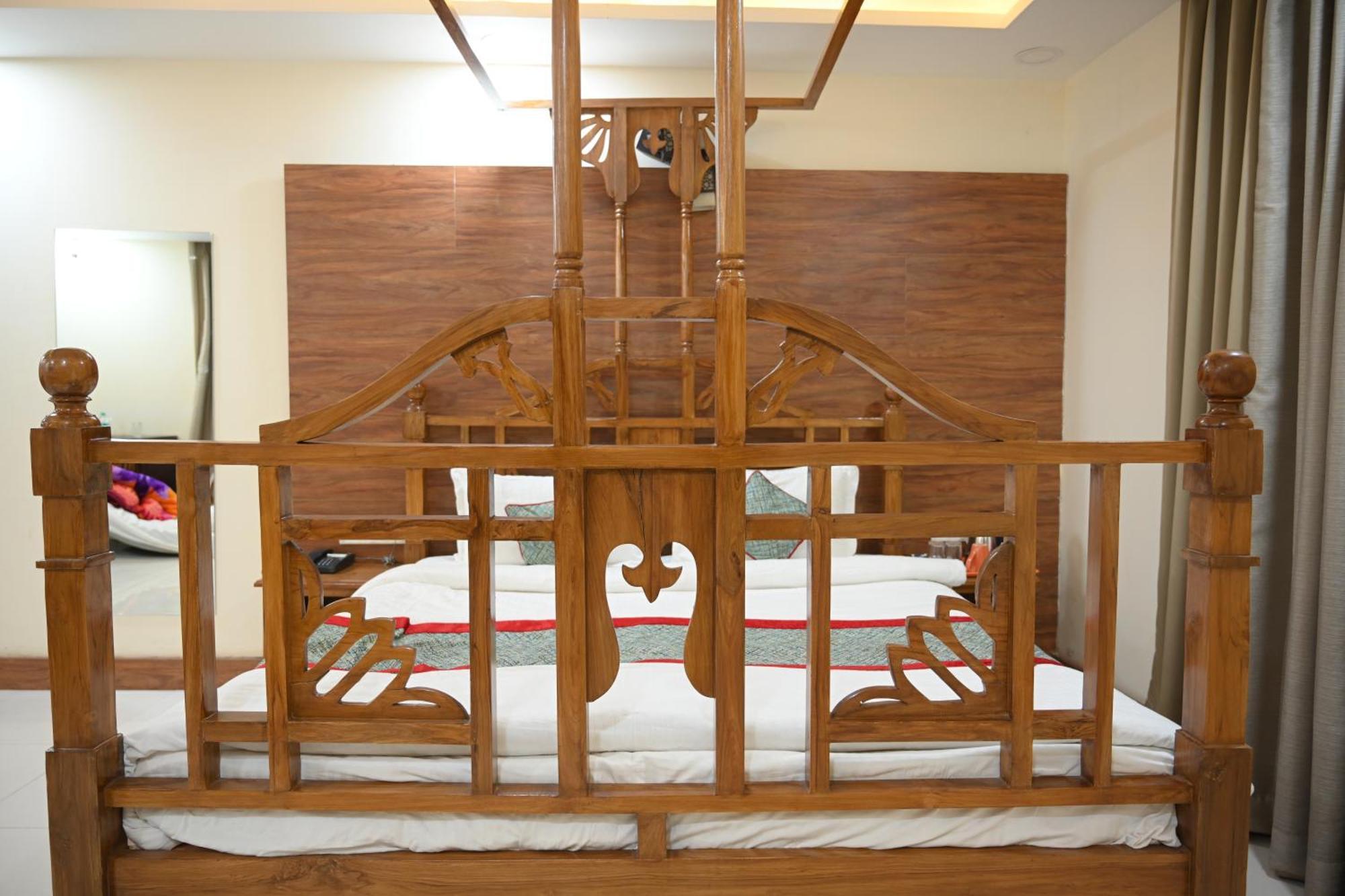 Orchha Club And Resort - Ocr Exteriör bild