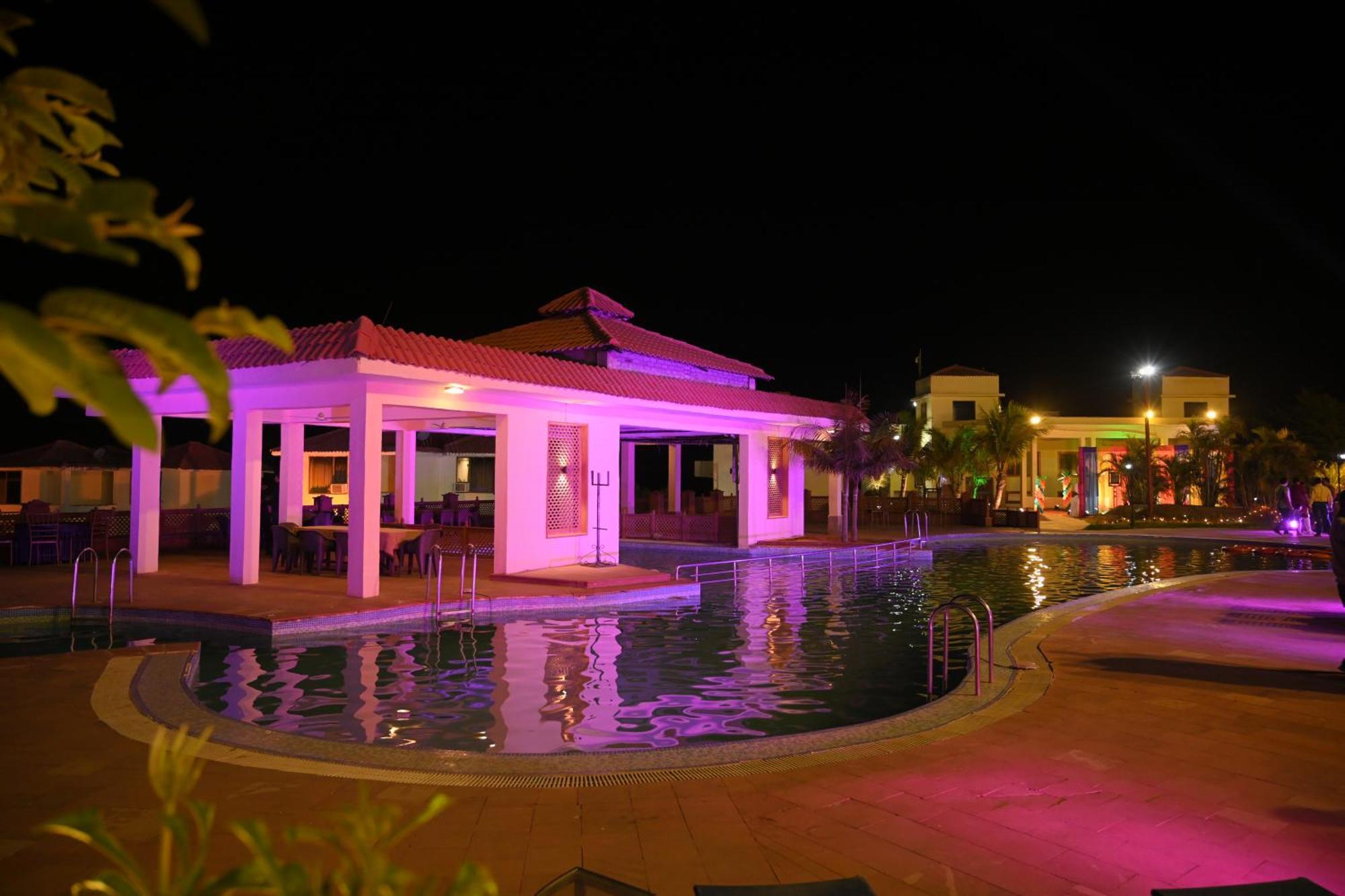 Orchha Club And Resort - Ocr Exteriör bild