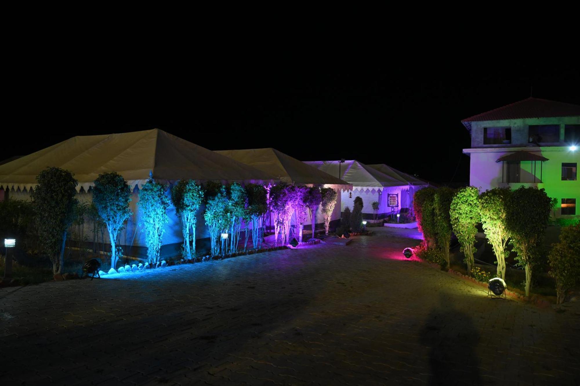Orchha Club And Resort - Ocr Exteriör bild