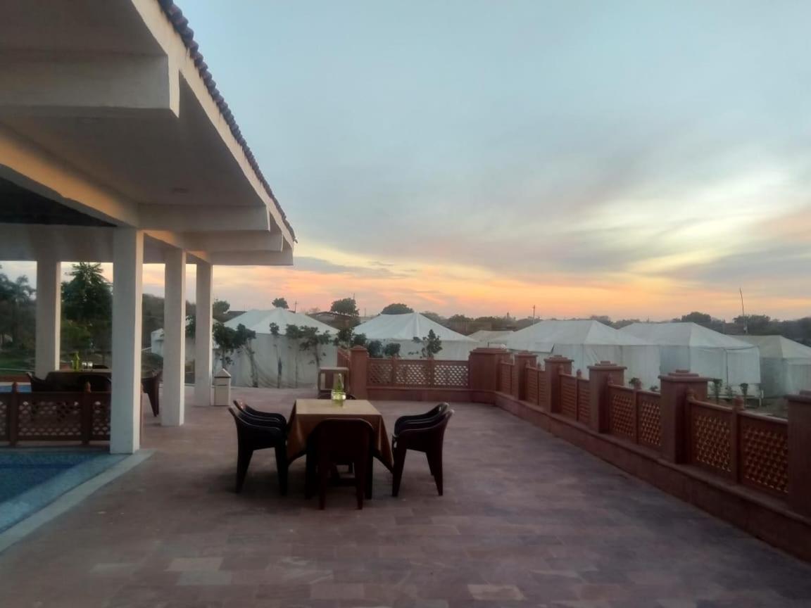 Orchha Club And Resort - Ocr Exteriör bild